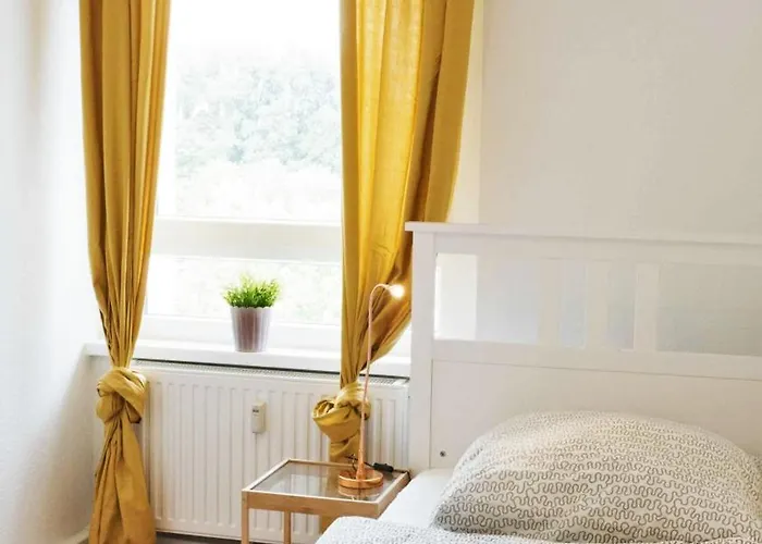 Work And Balcony Apartment *